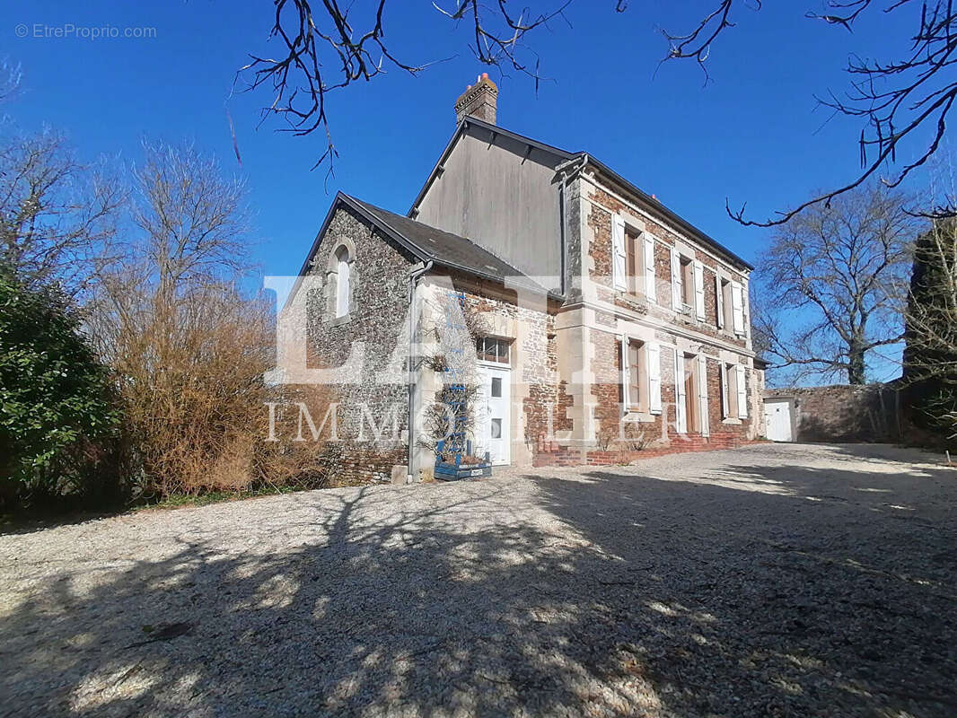 Maison à ECOUCHE