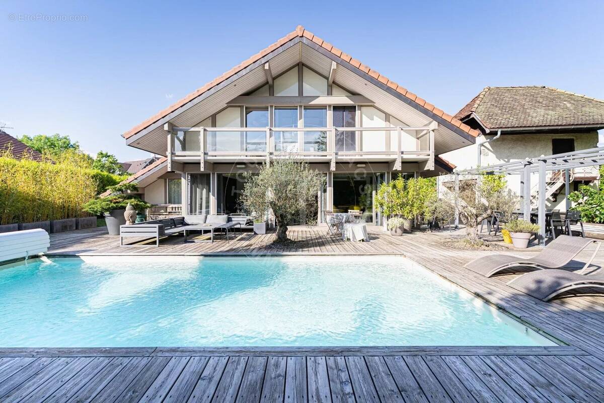 Maison à POISY