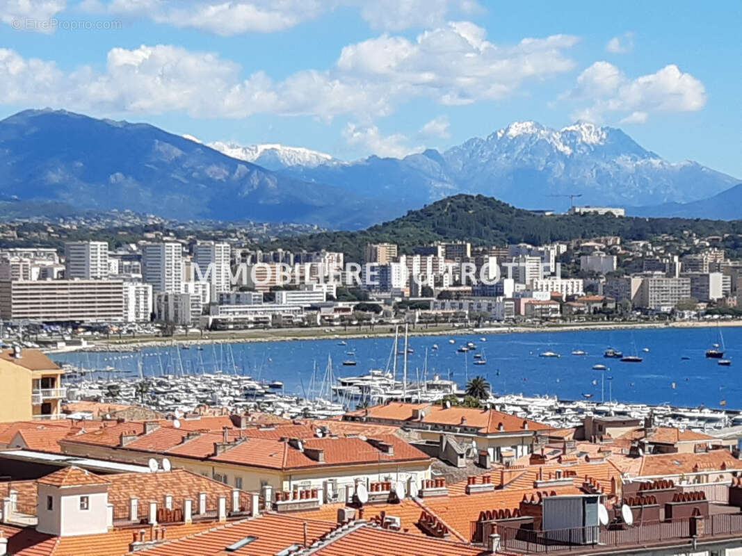 Appartement à AJACCIO
