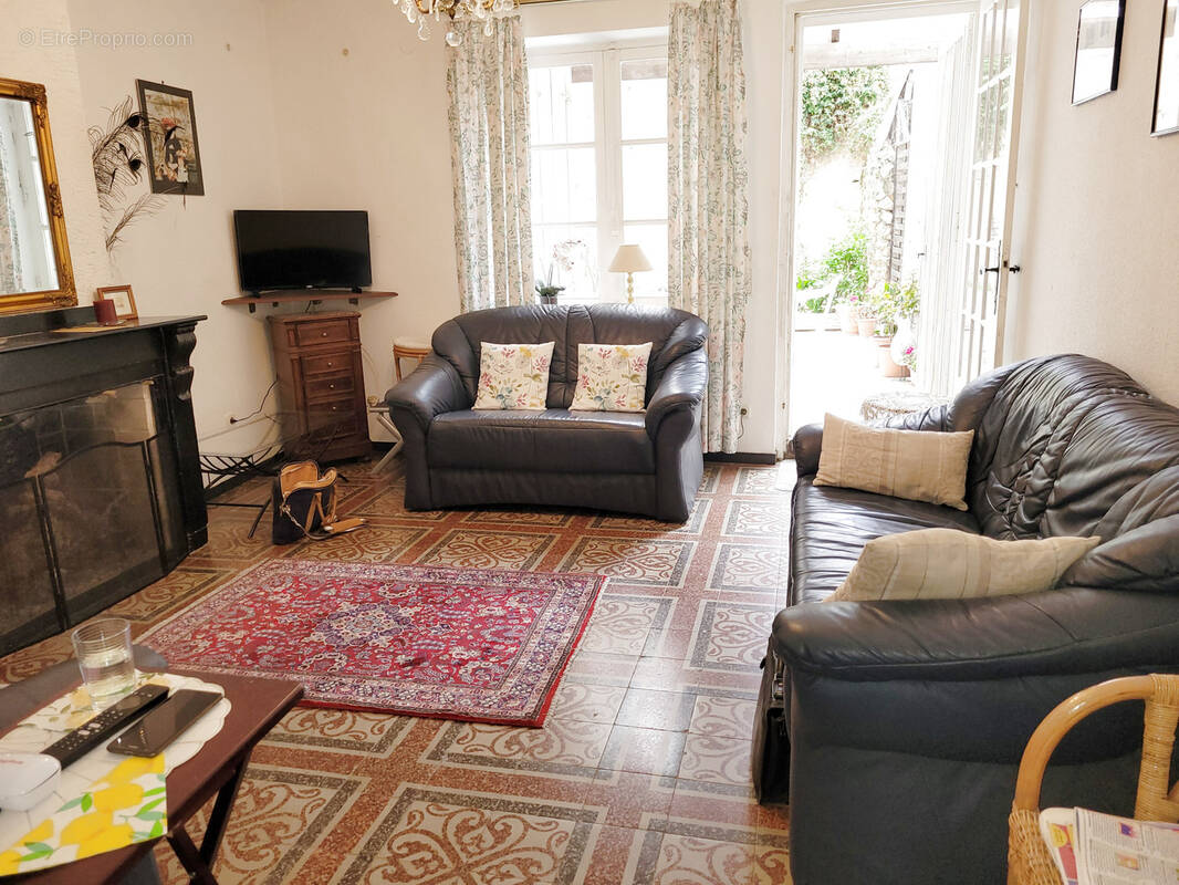 Maison à SALLES-D&#039;AUDE