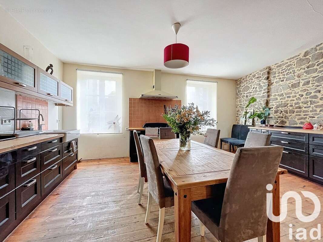 Photo 2 - Maison à SAINT-COULOMB