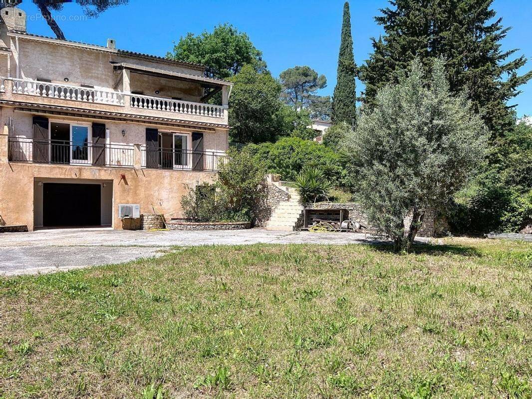 Maison à MOUGINS