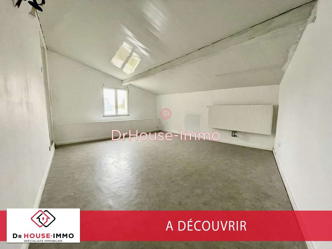 Maison à QUAROUBLE