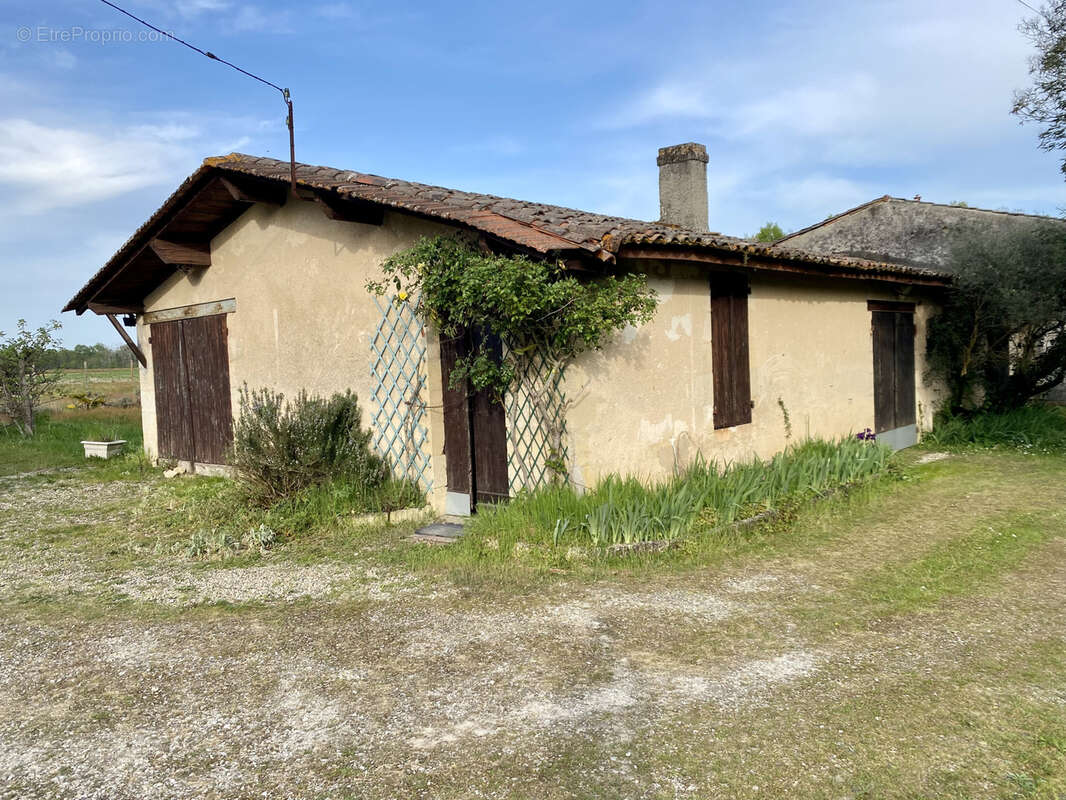 Maison à ILLATS