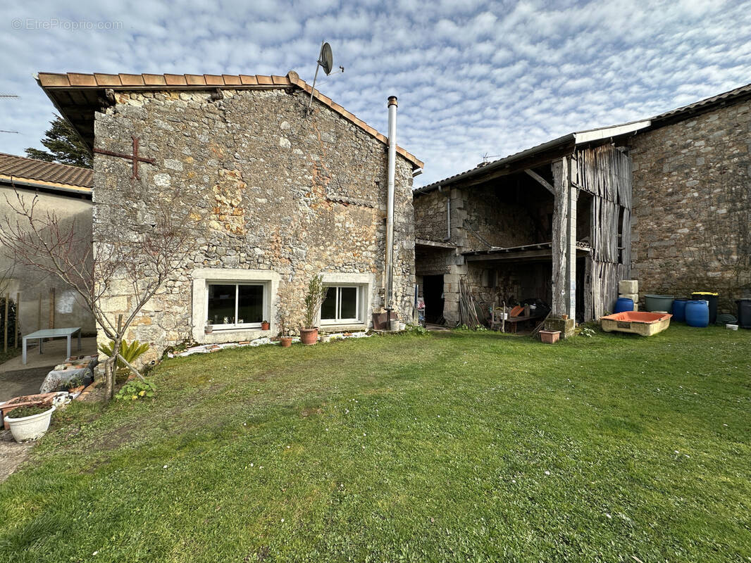 Maison à CHENAUD