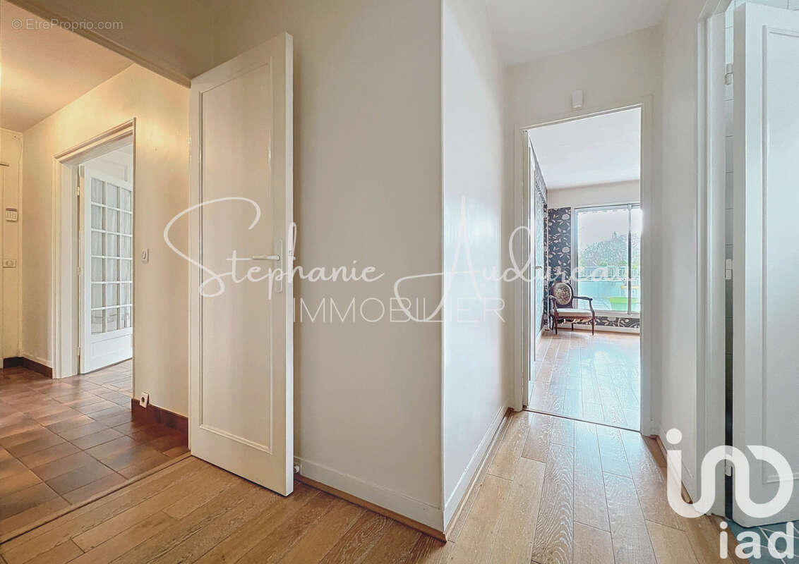 Photo 8 - Appartement à CHEVILLY-LARUE