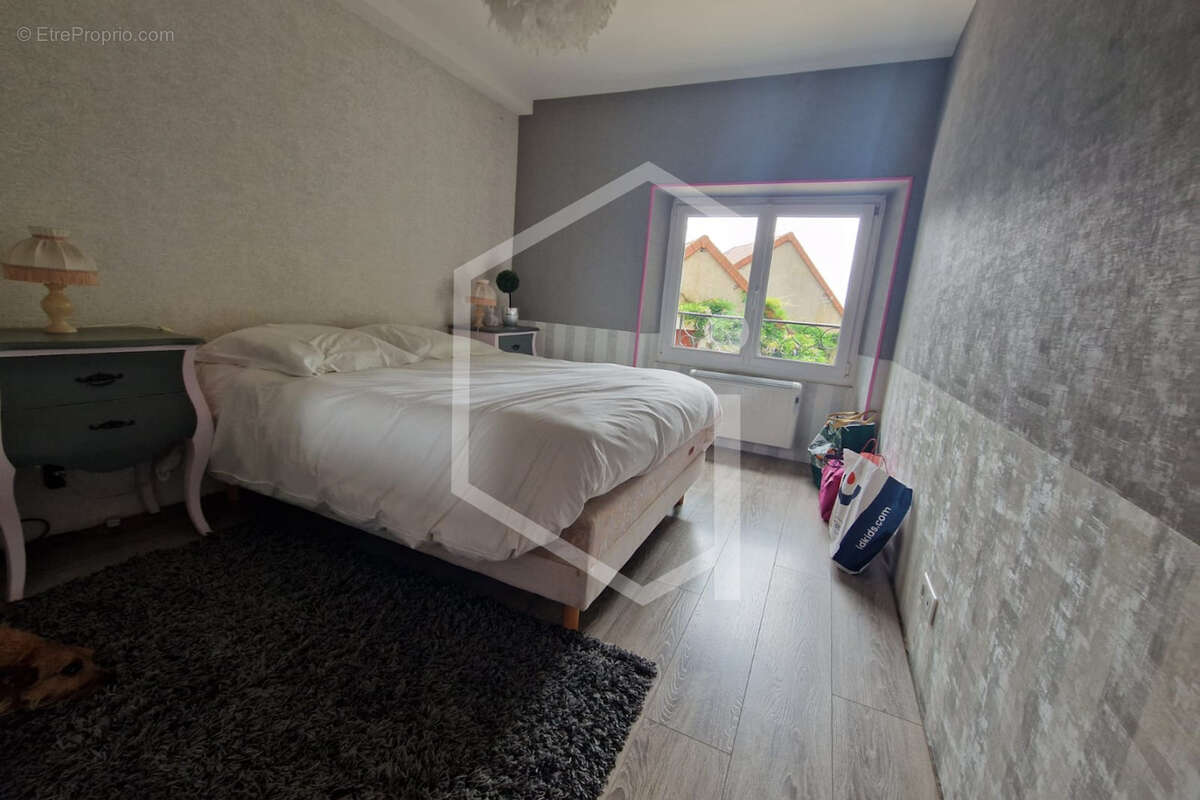 Maison à MENETOU-RATEL
