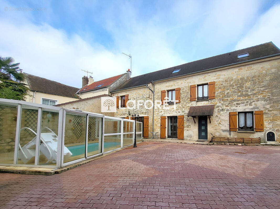 Maison à PONTOISE