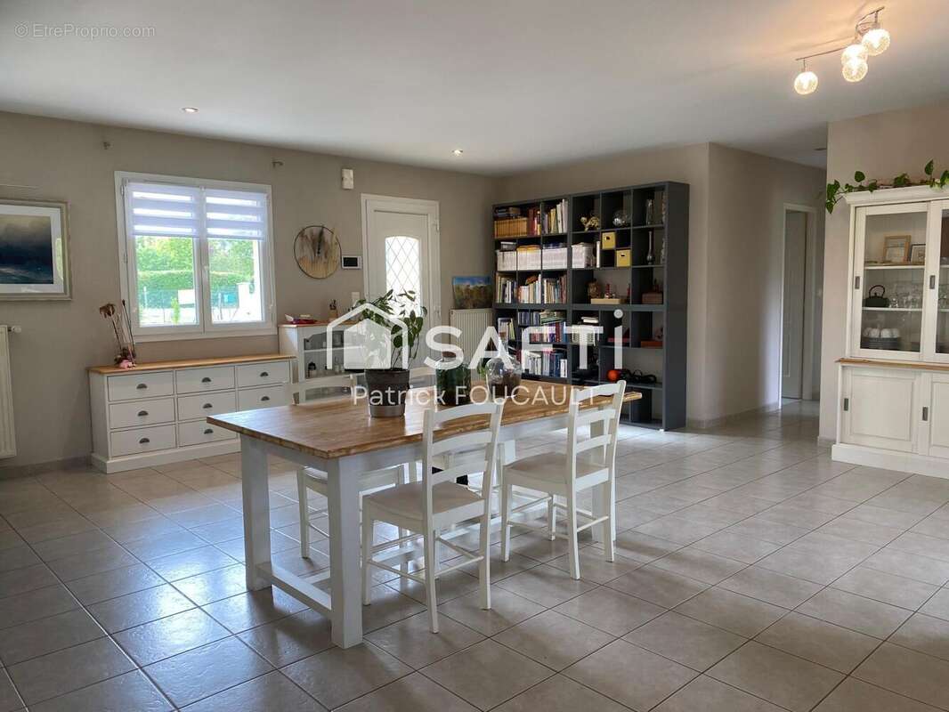 Photo 2 - Maison à MARIGNY-BRIZAY