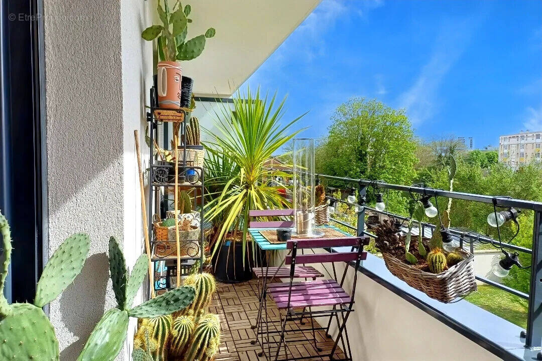 Appartement à EPINAY-SUR-SEINE