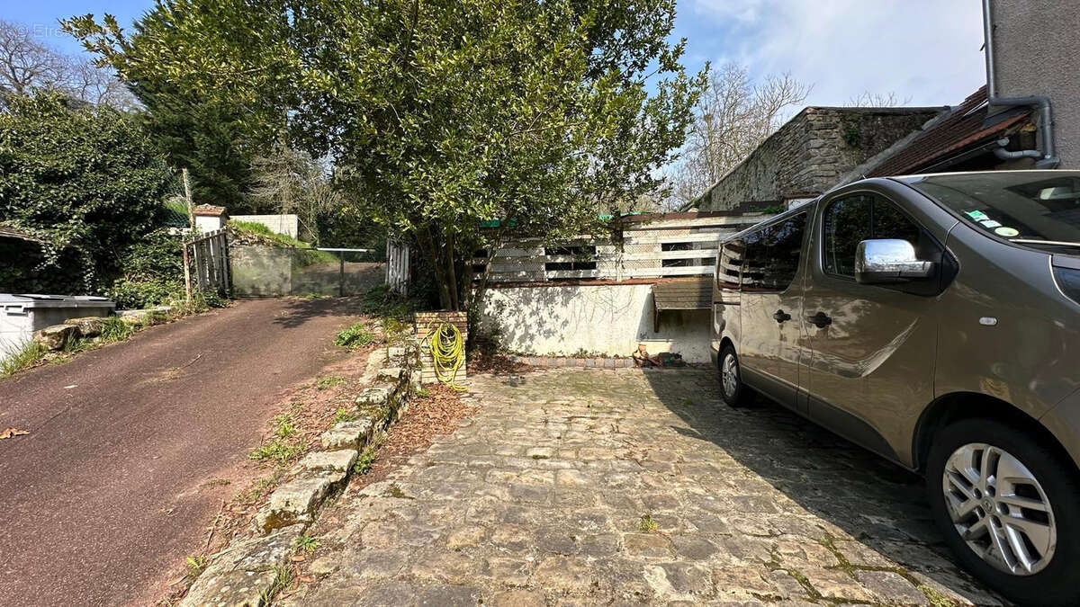 Appartement à LINAS
