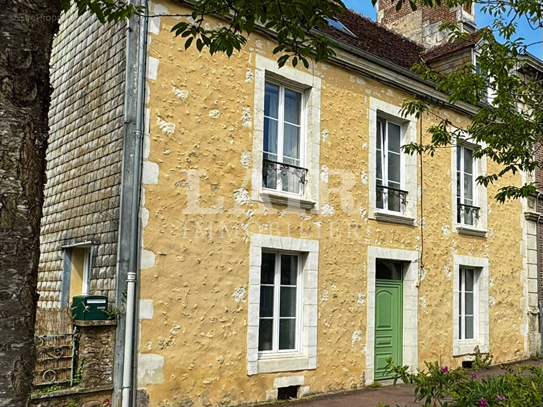 Maison à MORTAGNE-AU-PERCHE