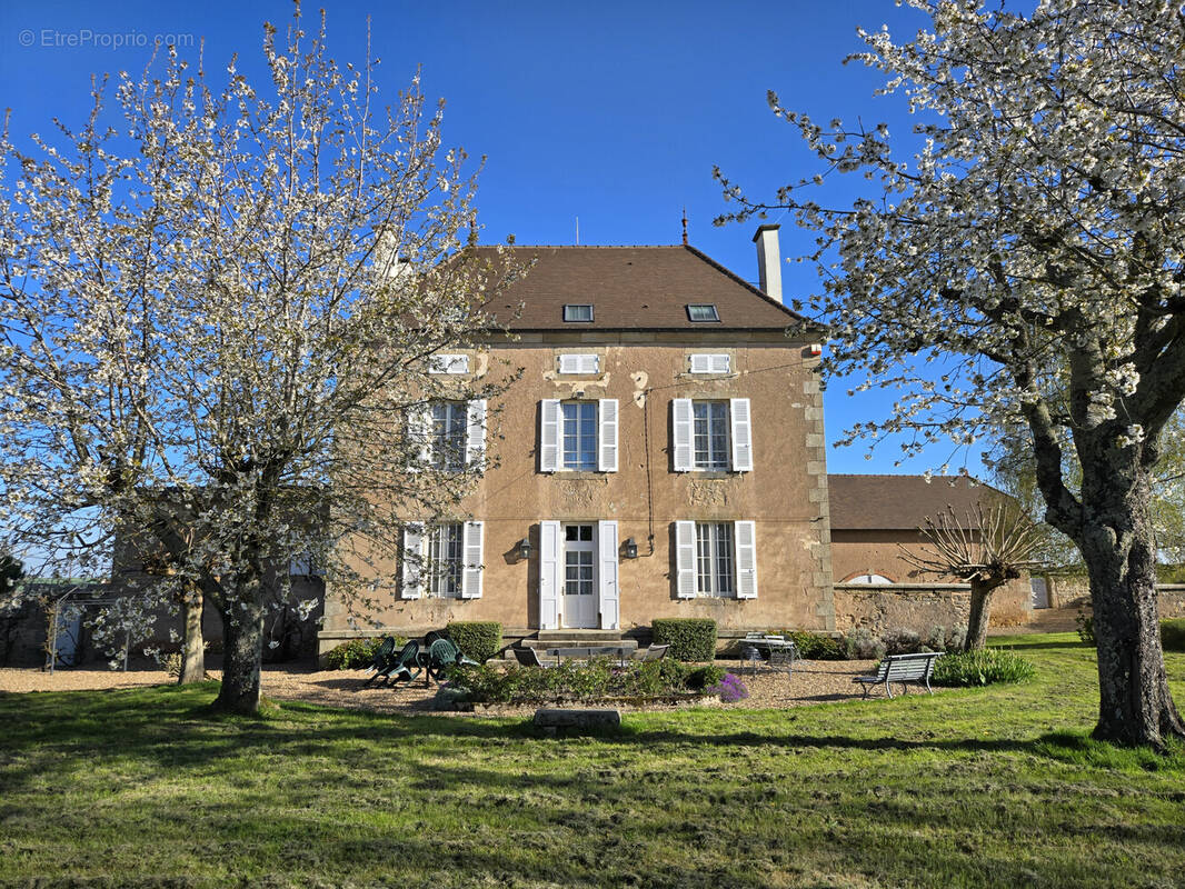 Maison à VARENNE-L&#039;ARCONCE