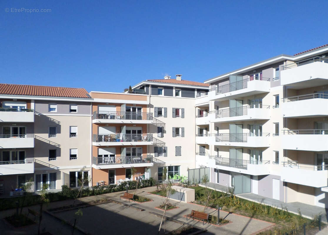 Appartement à PUGET-SUR-ARGENS