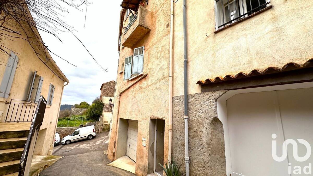 Photo 1 - Appartement à PIERREFEU-DU-VAR