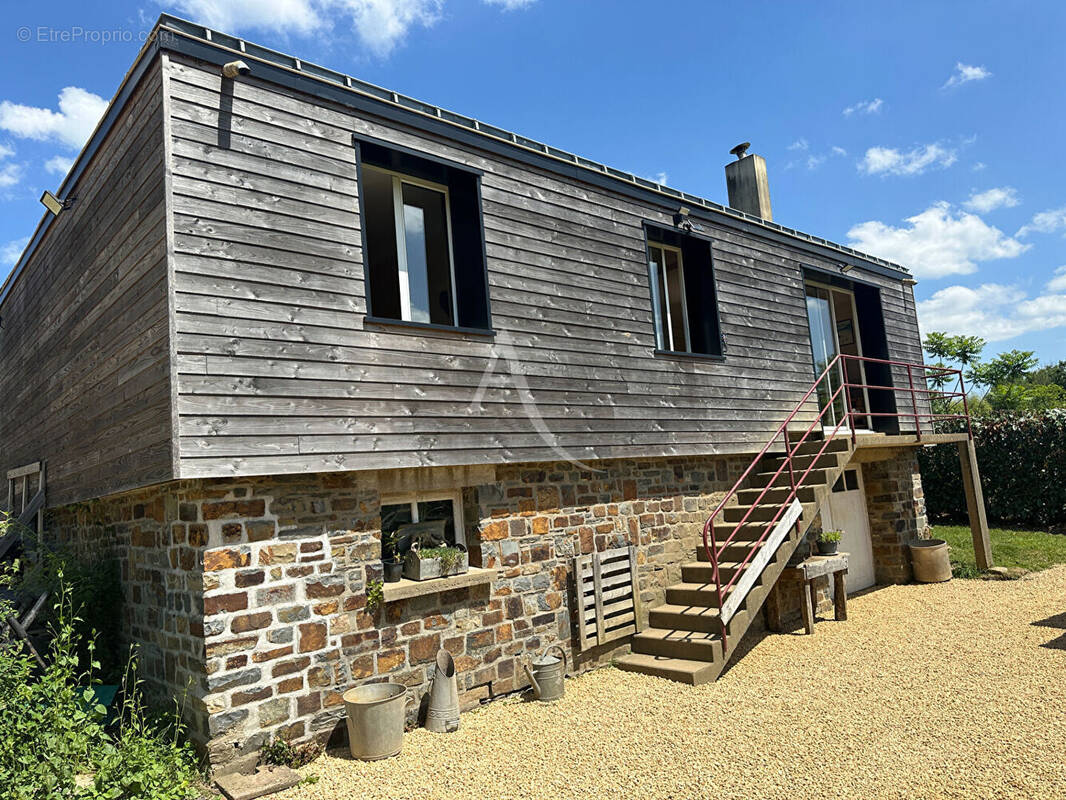 Maison à DERVAL