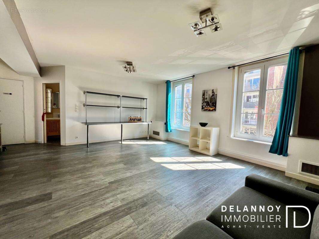 Appartement à LA MADELEINE