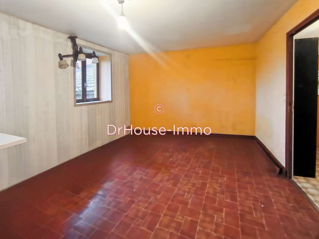 Appartement à BULLY