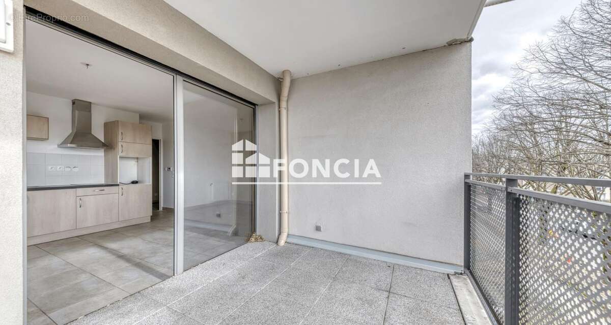 Appartement à BRON