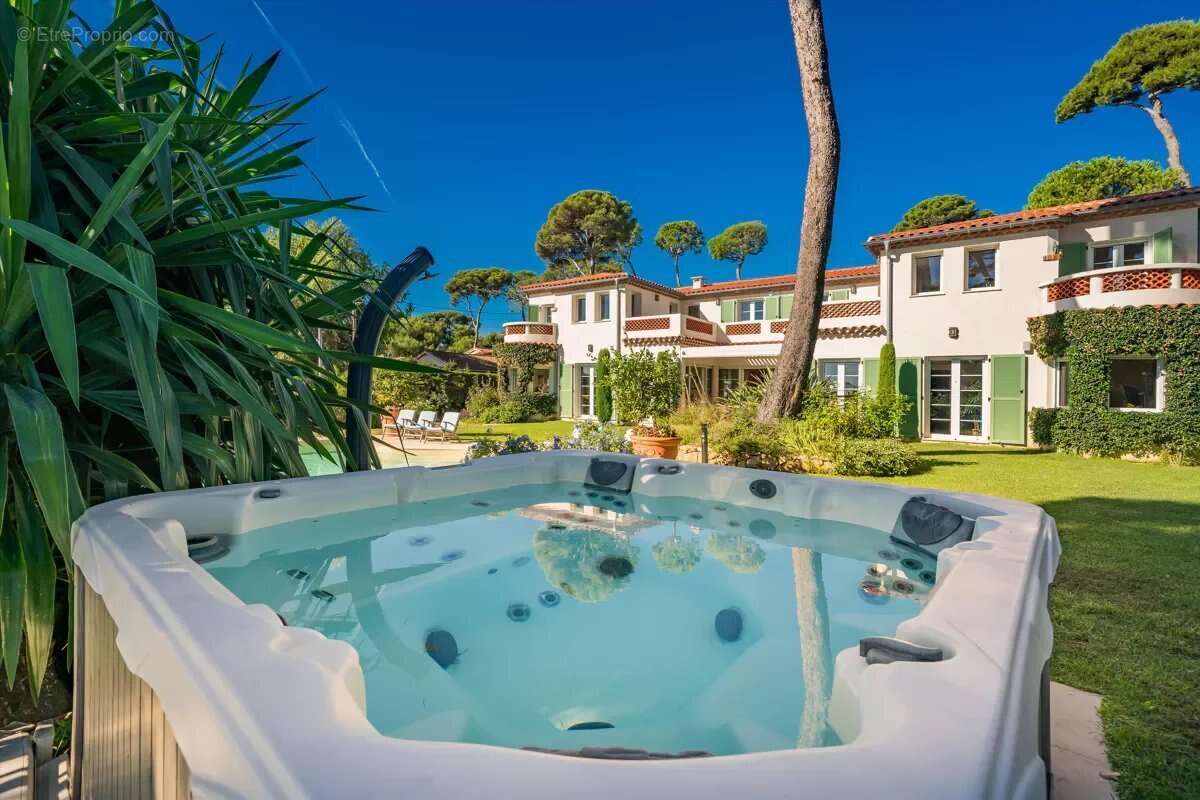 Maison à ANTIBES