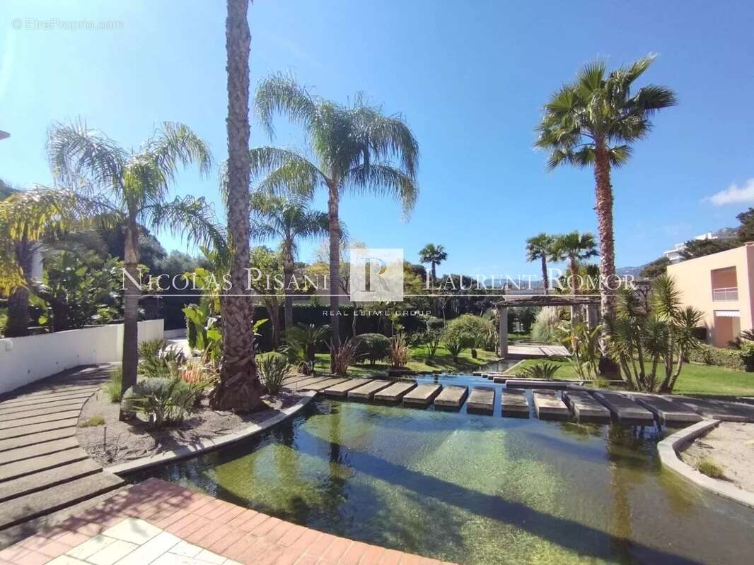 Appartement à ROQUEBRUNE-CAP-MARTIN