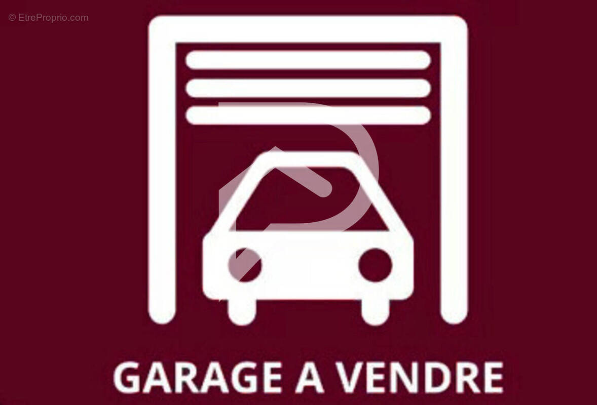 Parking à AIGUES-MORTES