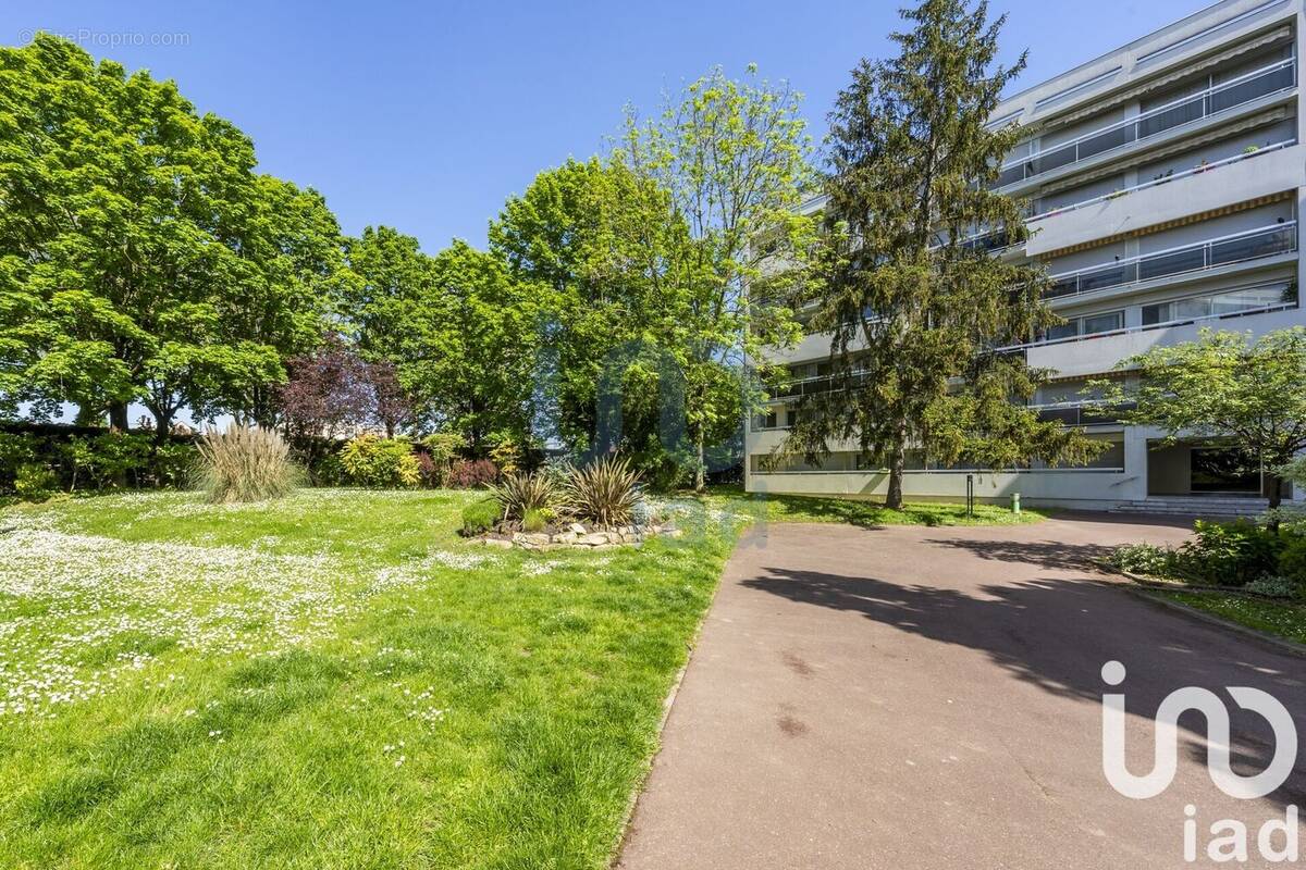 Photo 1 - Appartement à CHEVILLY-LARUE