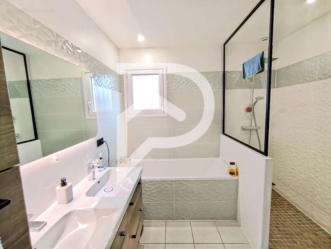 Appartement à TAVEL