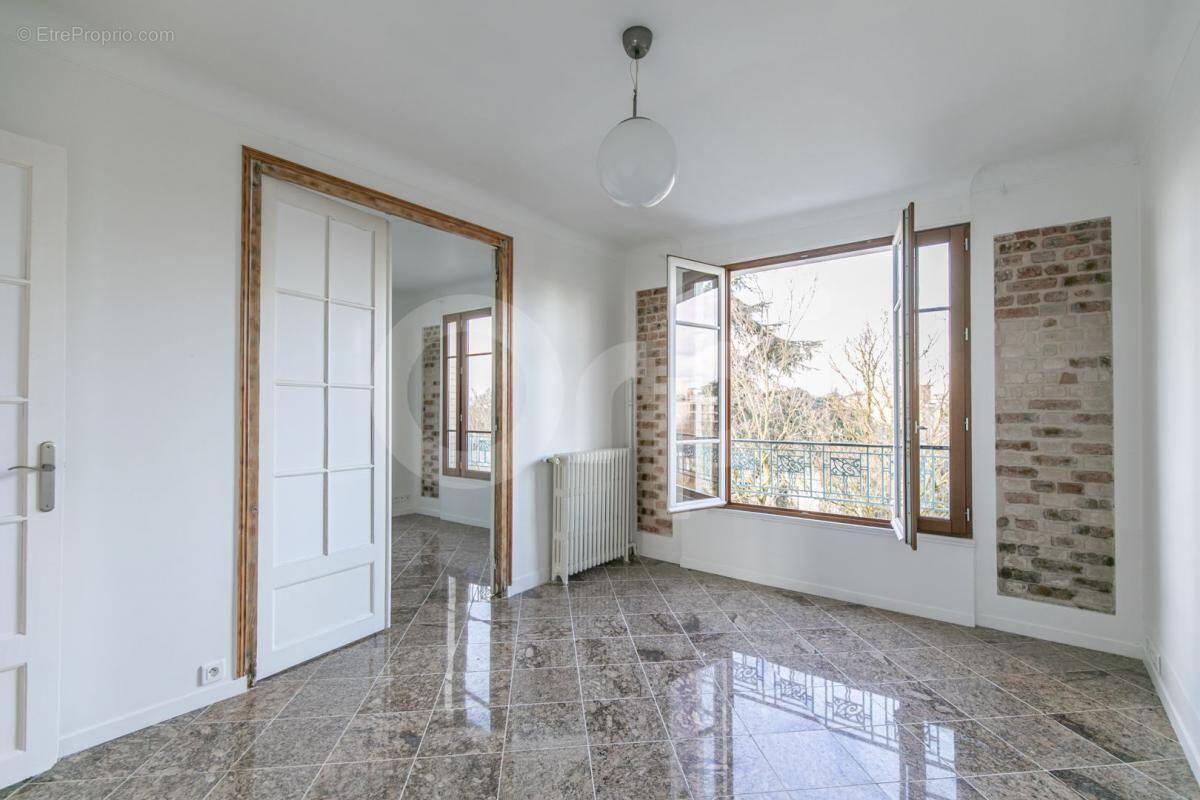 Appartement à FONTENAY-SOUS-BOIS