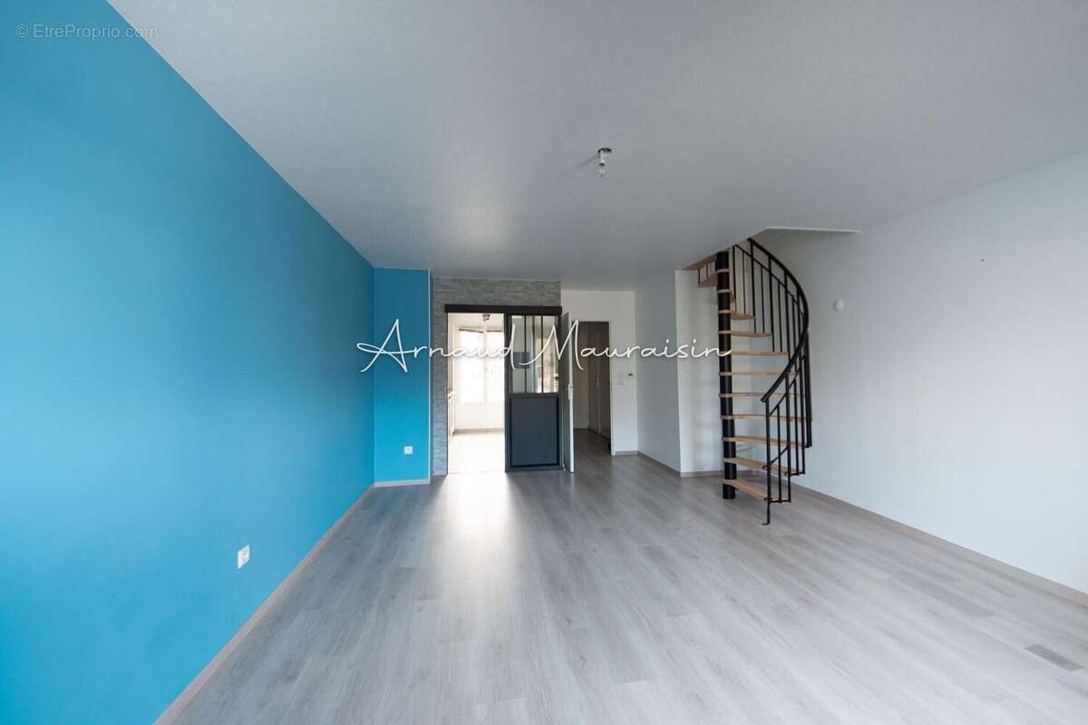 Photo 2 - Appartement à LA CHAPELLE-EN-SERVAL