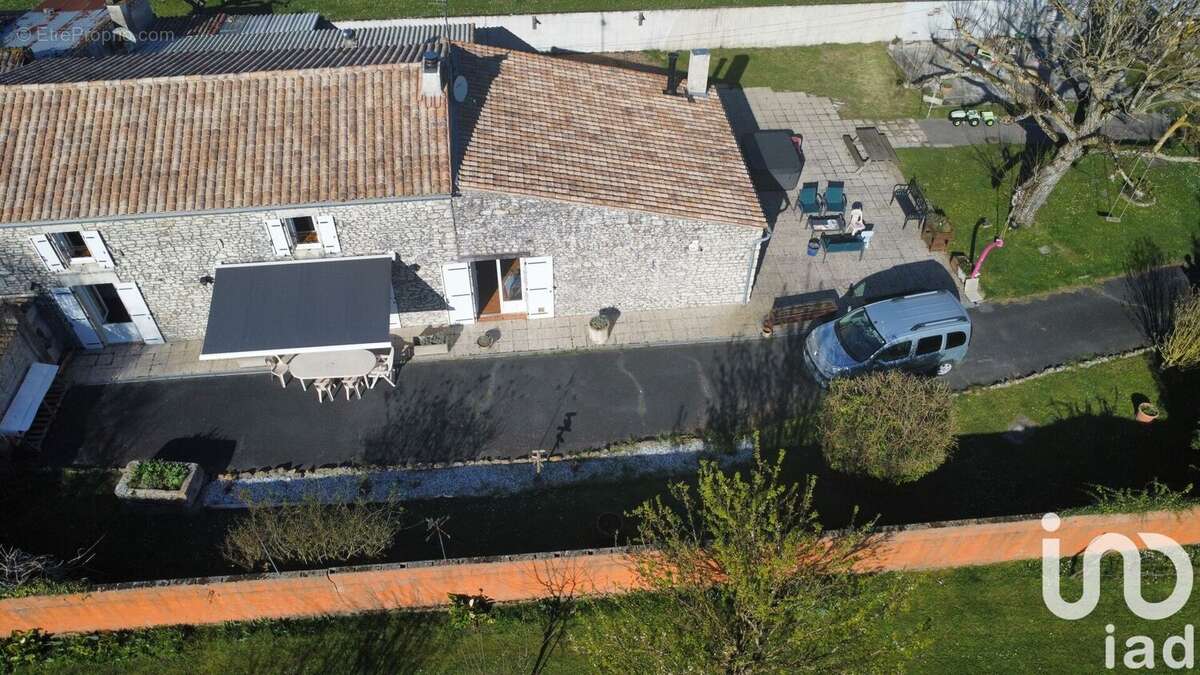 Photo 2 - Maison à CORME-ECLUSE