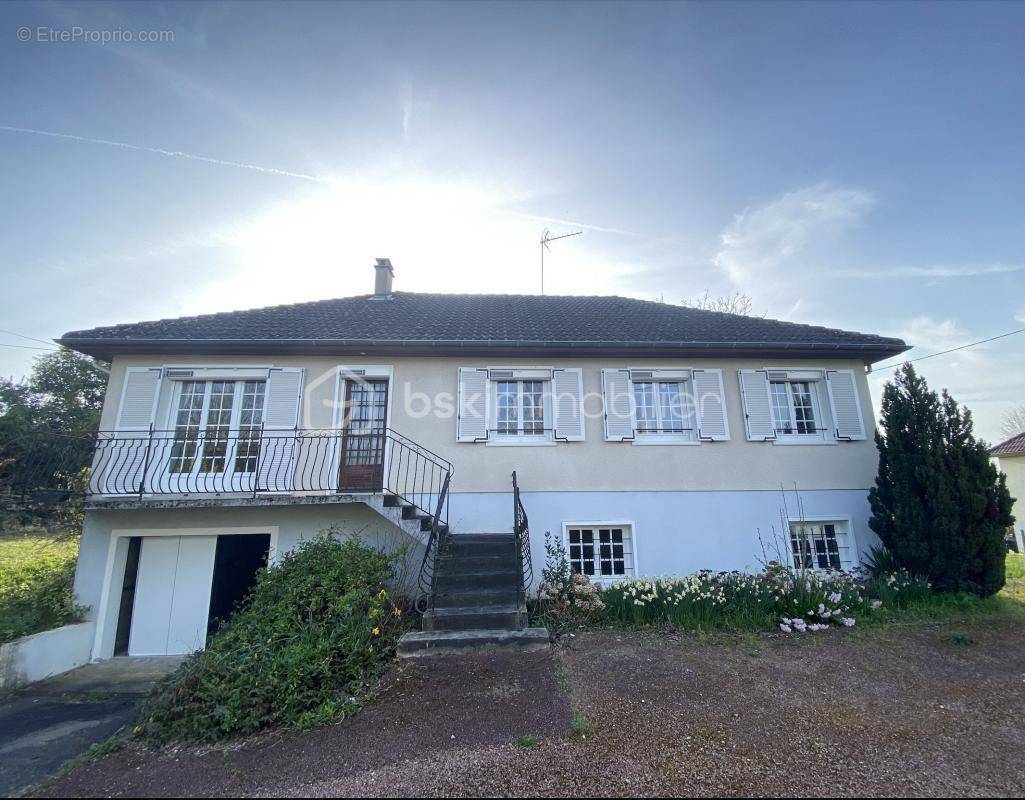 Maison à LA CHARITE-SUR-LOIRE