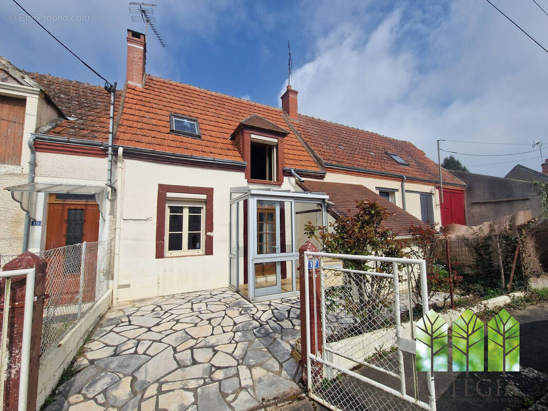 Maison à CHATEAUMEILLANT