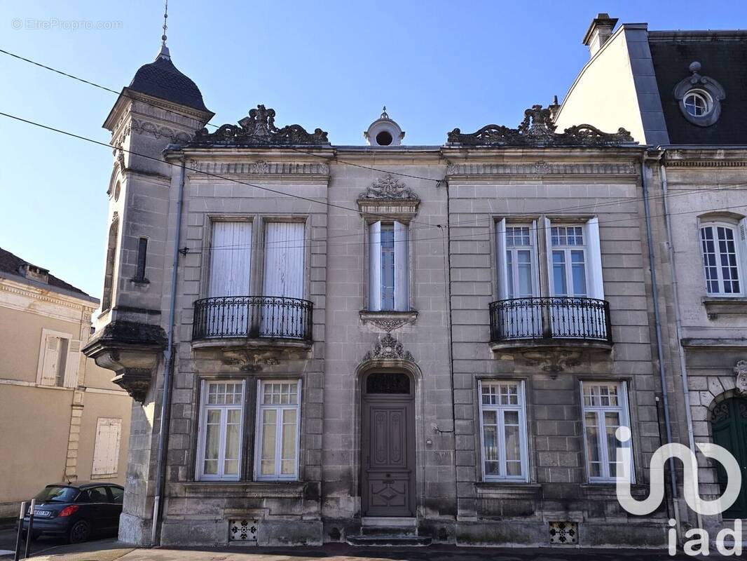 Photo 1 - Maison à COGNAC