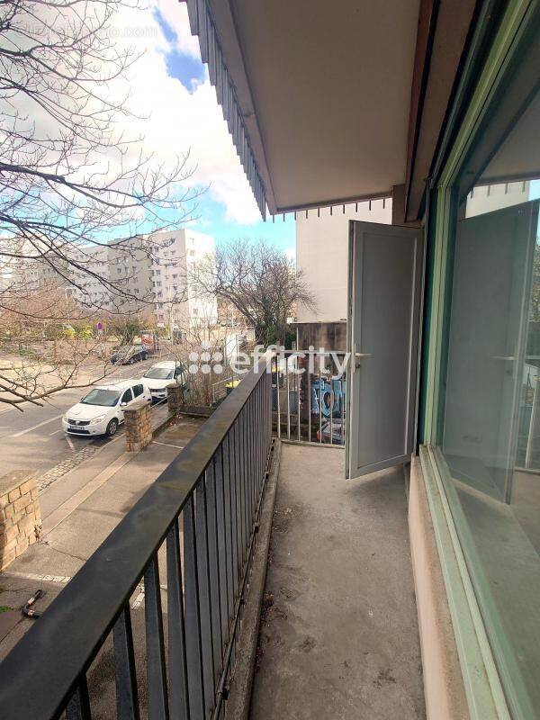 Appartement à LYON-8E