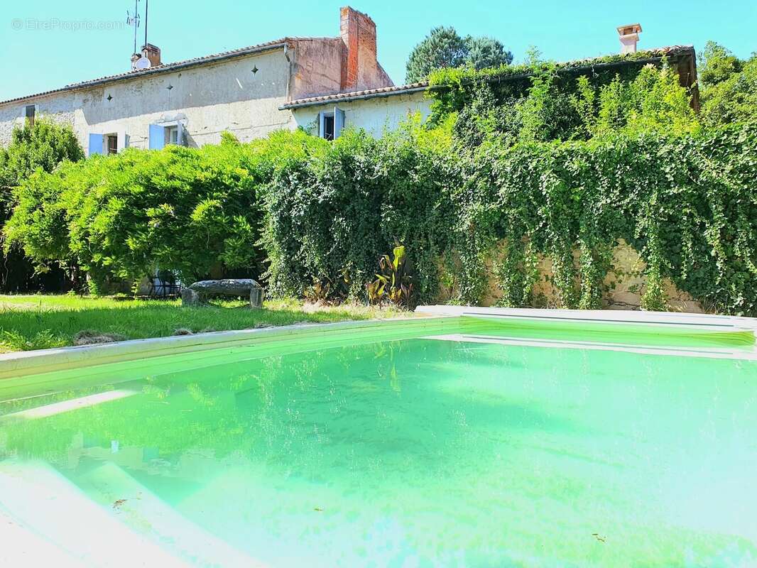Maison à BARIE