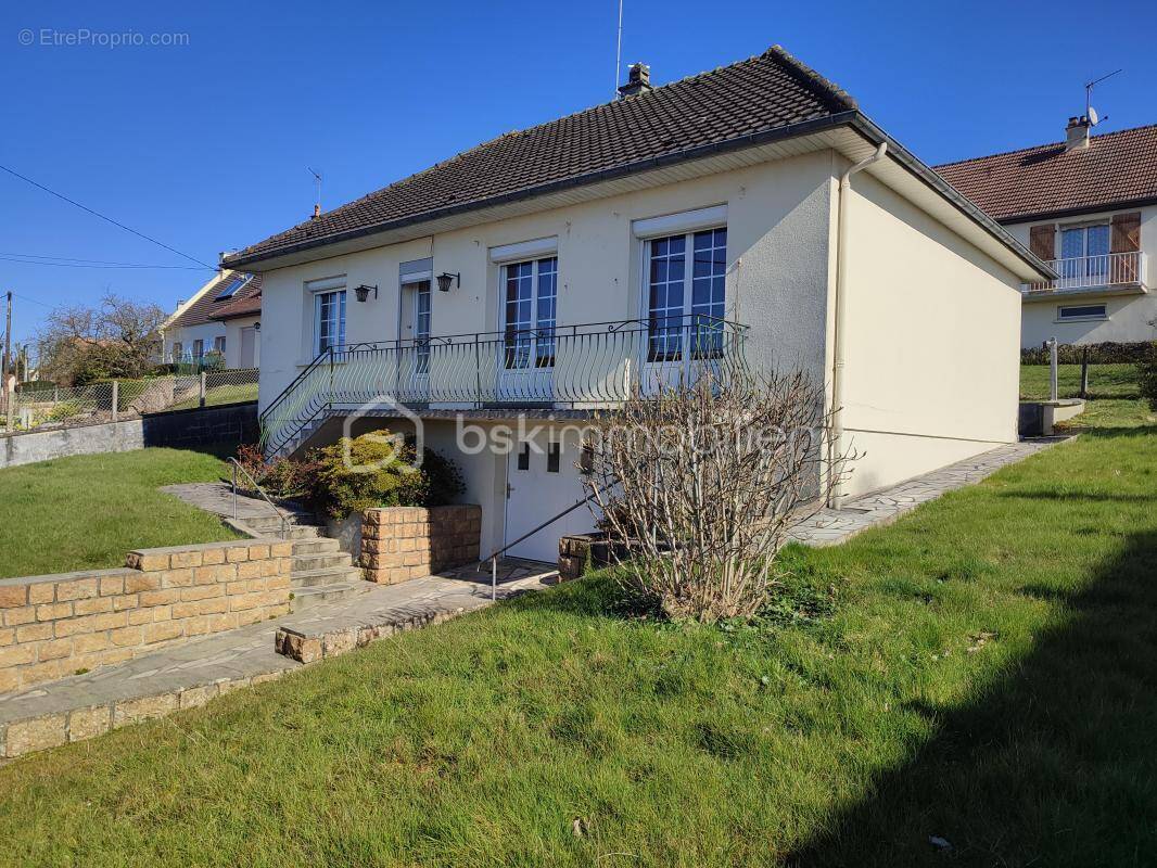 Maison à LA FERTE-MACE