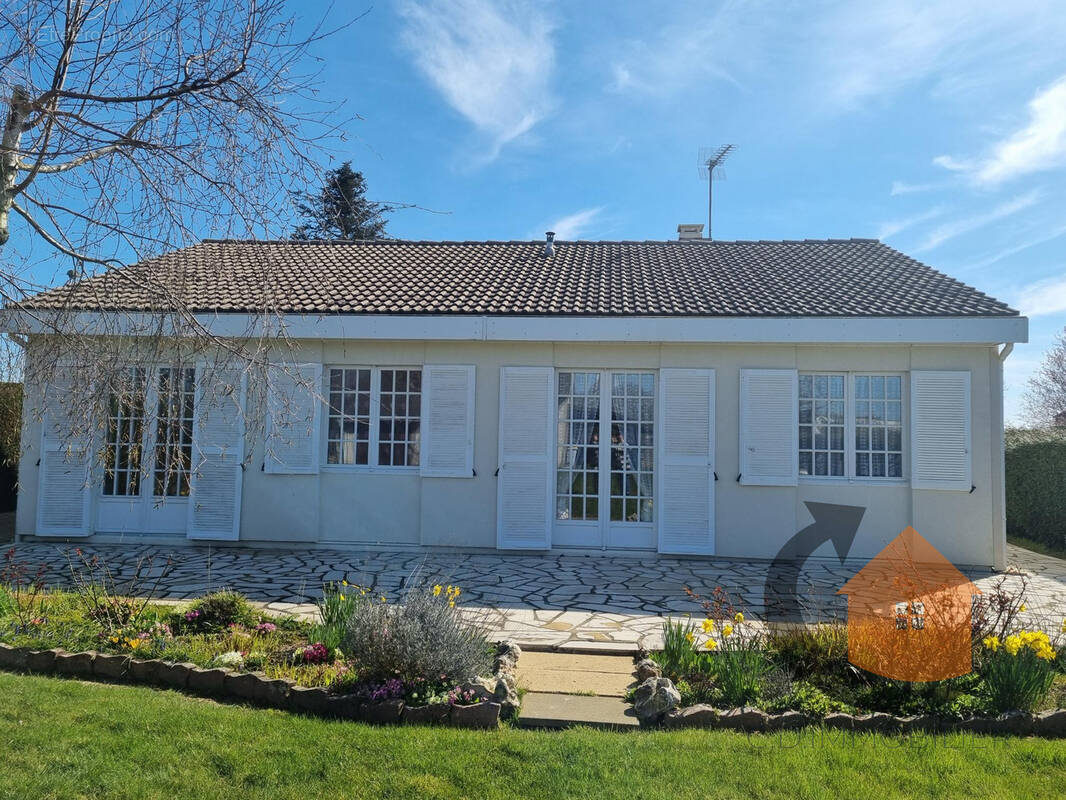 Maison à BAILLEAU-LE-PIN