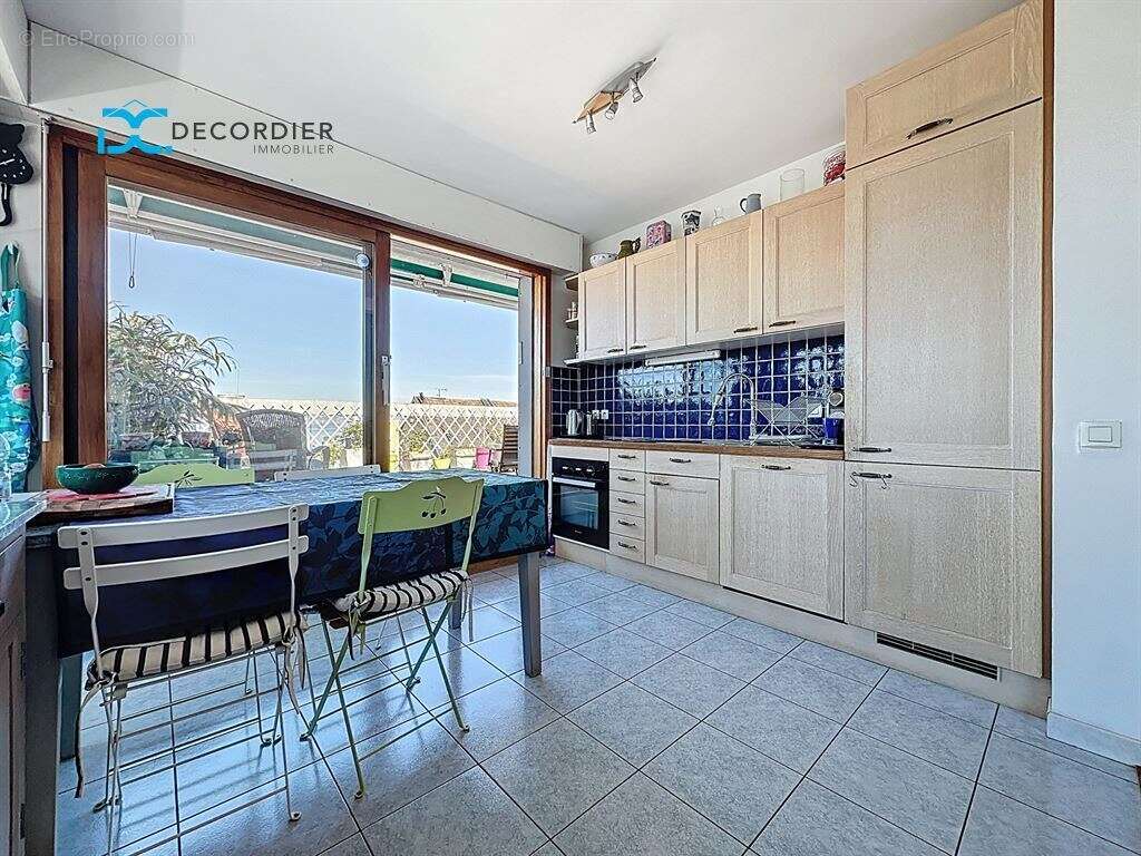 Appartement à EVIAN-LES-BAINS