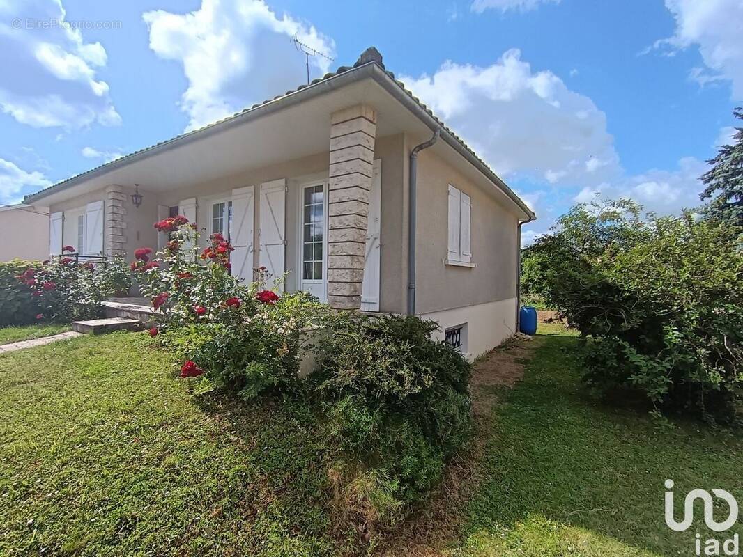 Photo 1 - Maison à SAINT-JEAN-DE-THOUARS