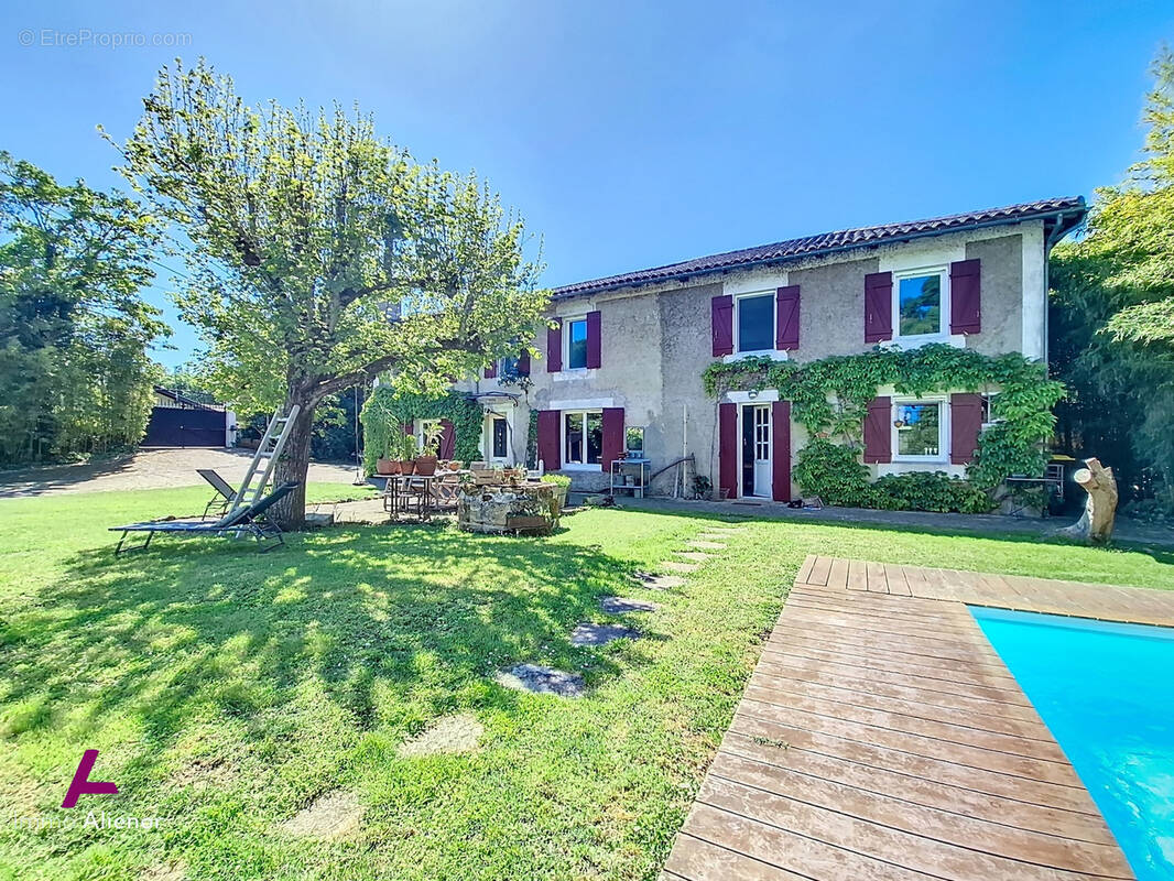 Maison à CAMBLANES-ET-MEYNAC