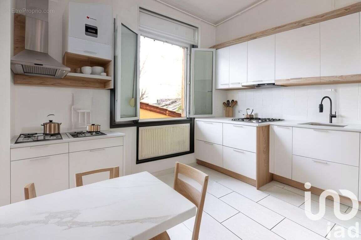 Photo 5 - Appartement à LYON-8E