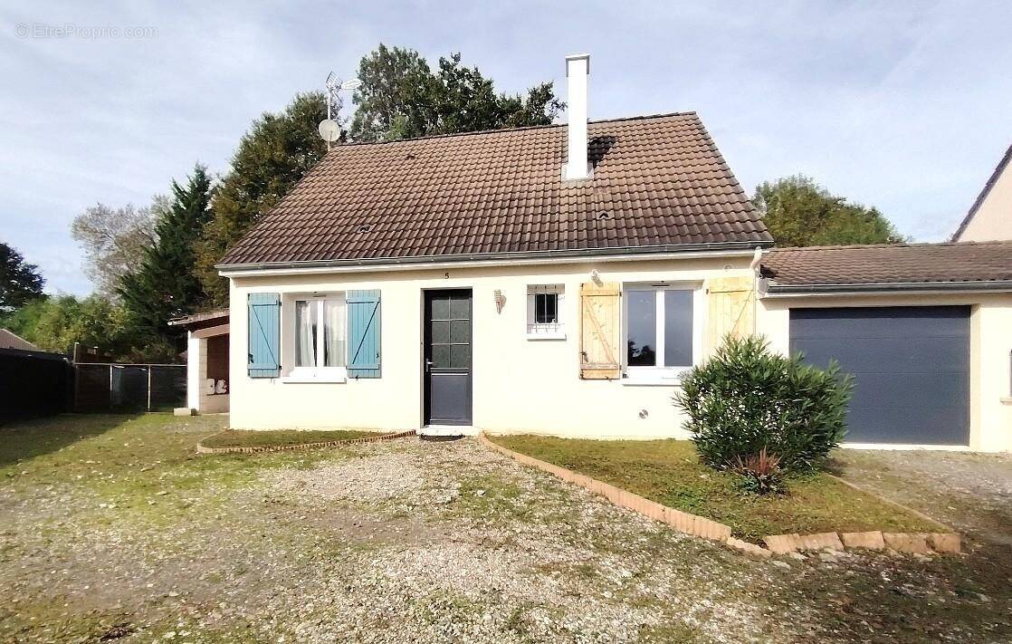Maison à ARGENTON-SUR-CREUSE