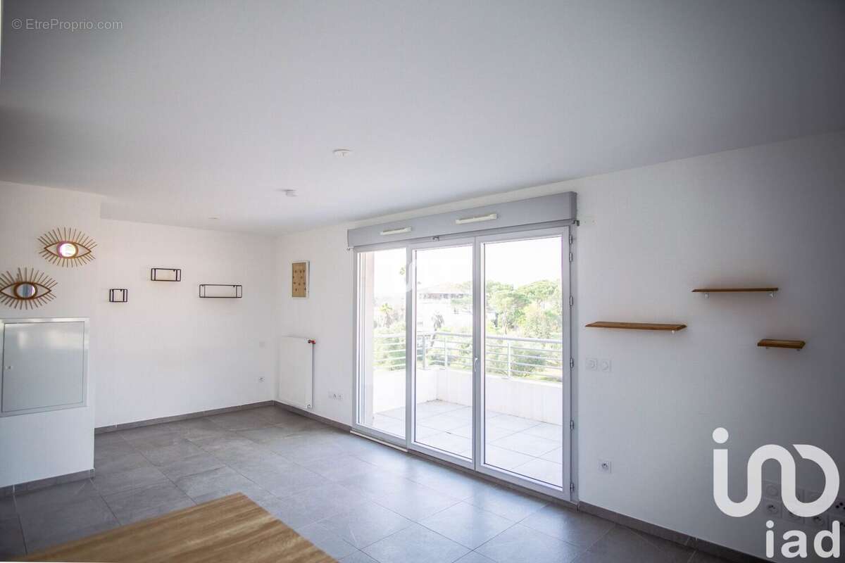 Photo 2 - Appartement à PUGET-SUR-ARGENS