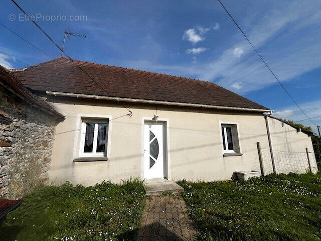 Photo 1 - Maison à LA FERTE-GAUCHER