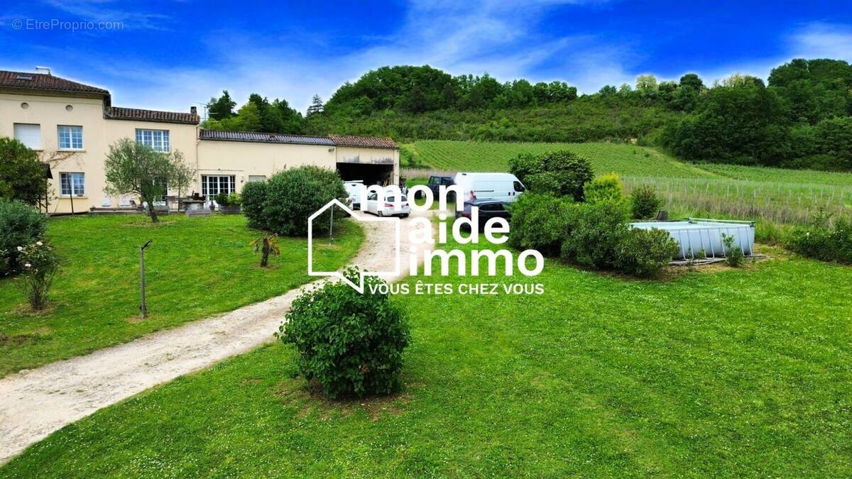 Maison à SAINT-EMILION