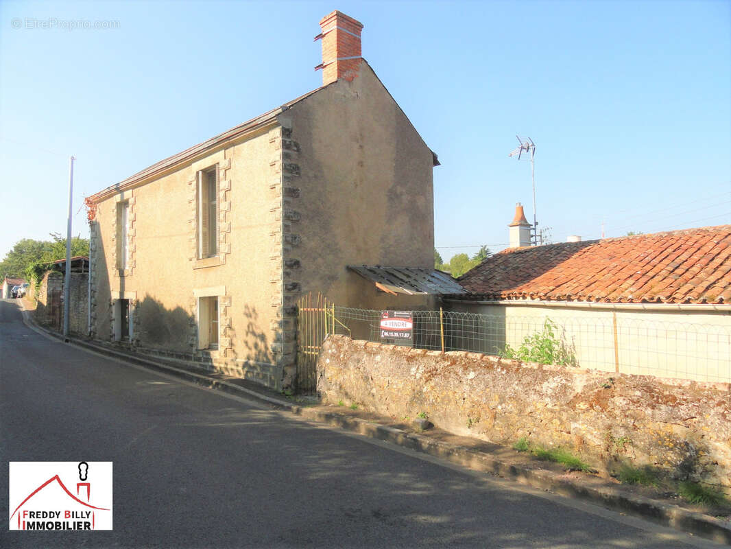 Maison à SAINT-JEAN-DE-THOUARS