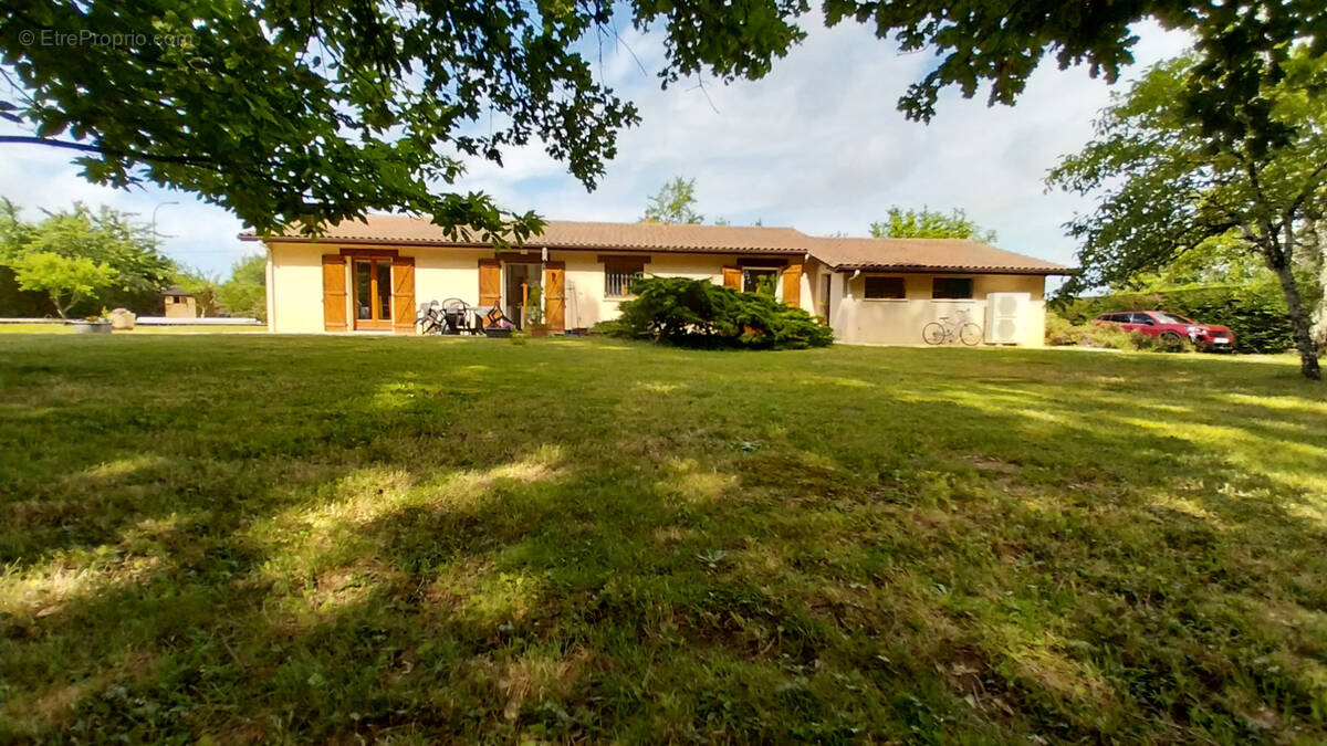 Maison à COURSAC