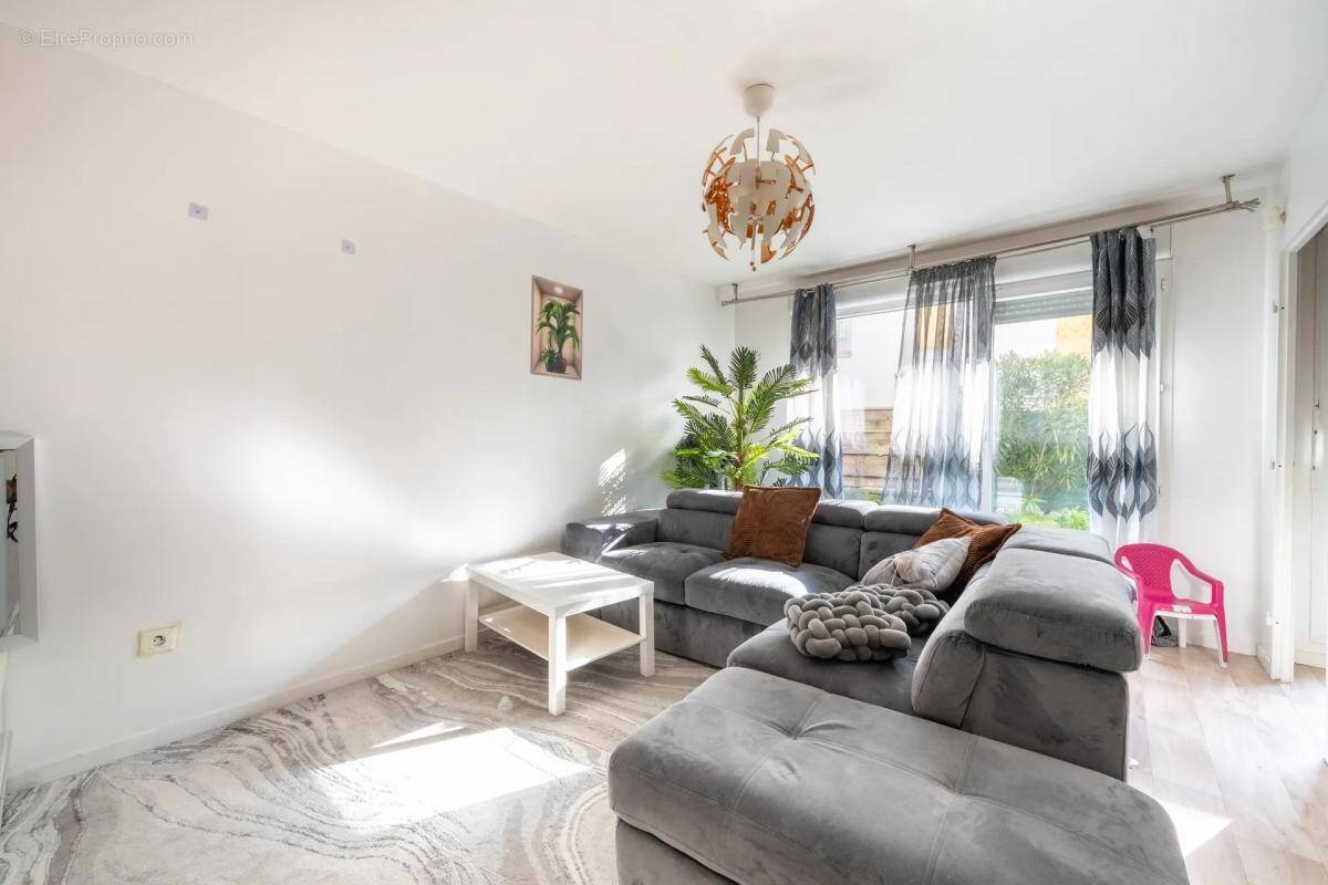 Appartement à PIERREFITTE-SUR-SEINE