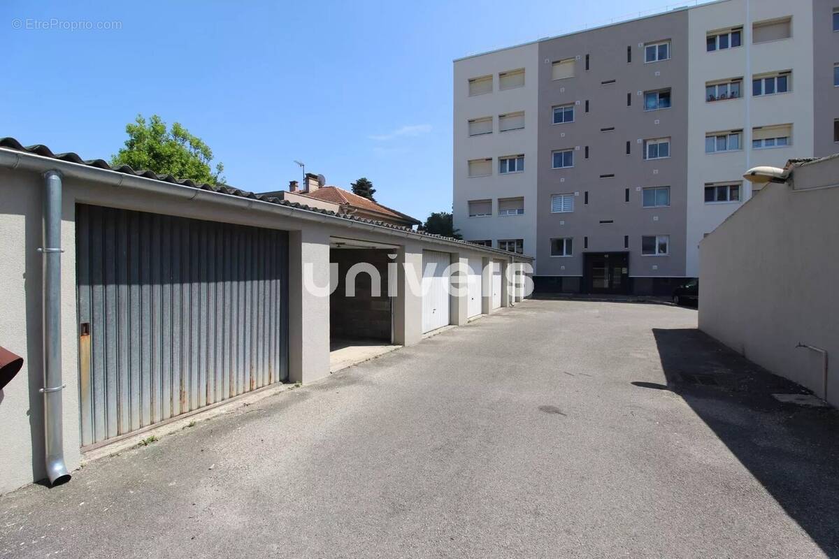 Parking à VALENCE